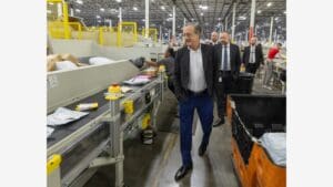 Postal Service leadership brushes off calls to pause modernization plan, as financial losses continue