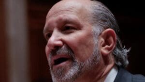 Howard Lutnick: USPS can help run 2030 census